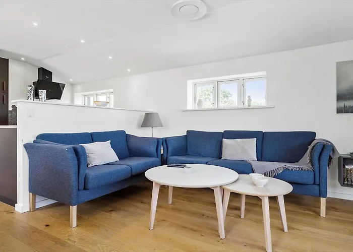 498-hvide-sande-karen-brands-vej-105 *